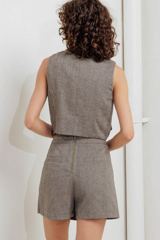 TAILORED COOL WOVEN SKORT - By Baano