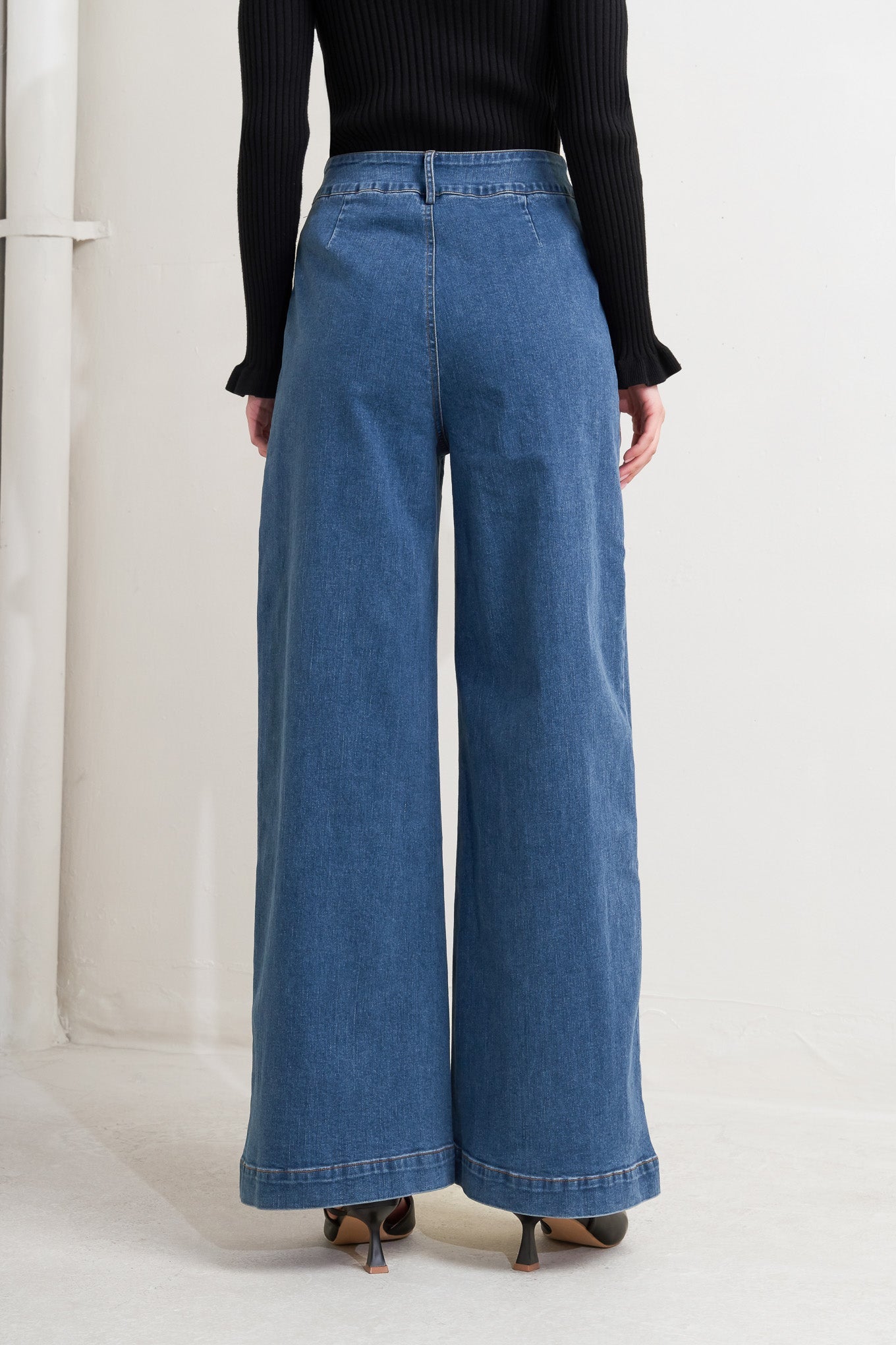 TIMELESS BLUE DENIM PANTS - By Baano