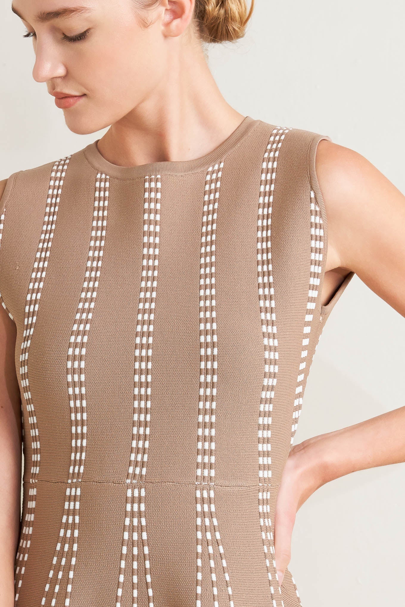 PERFECTLY POISED JACQUARD SWEATER MIDI DRESS Flying Tomato