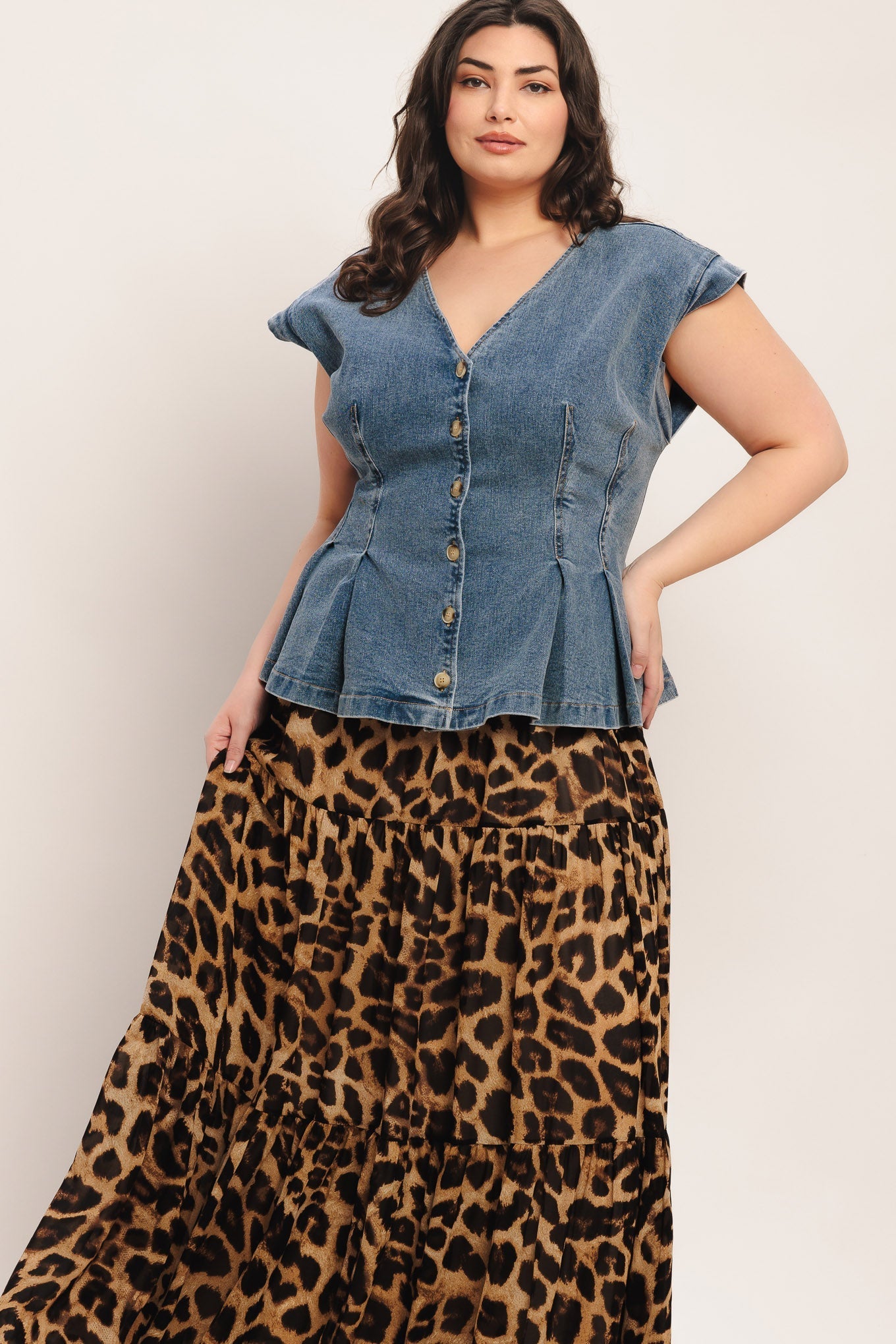 NO SECOND THOUGHT WASHED DENIM TOP