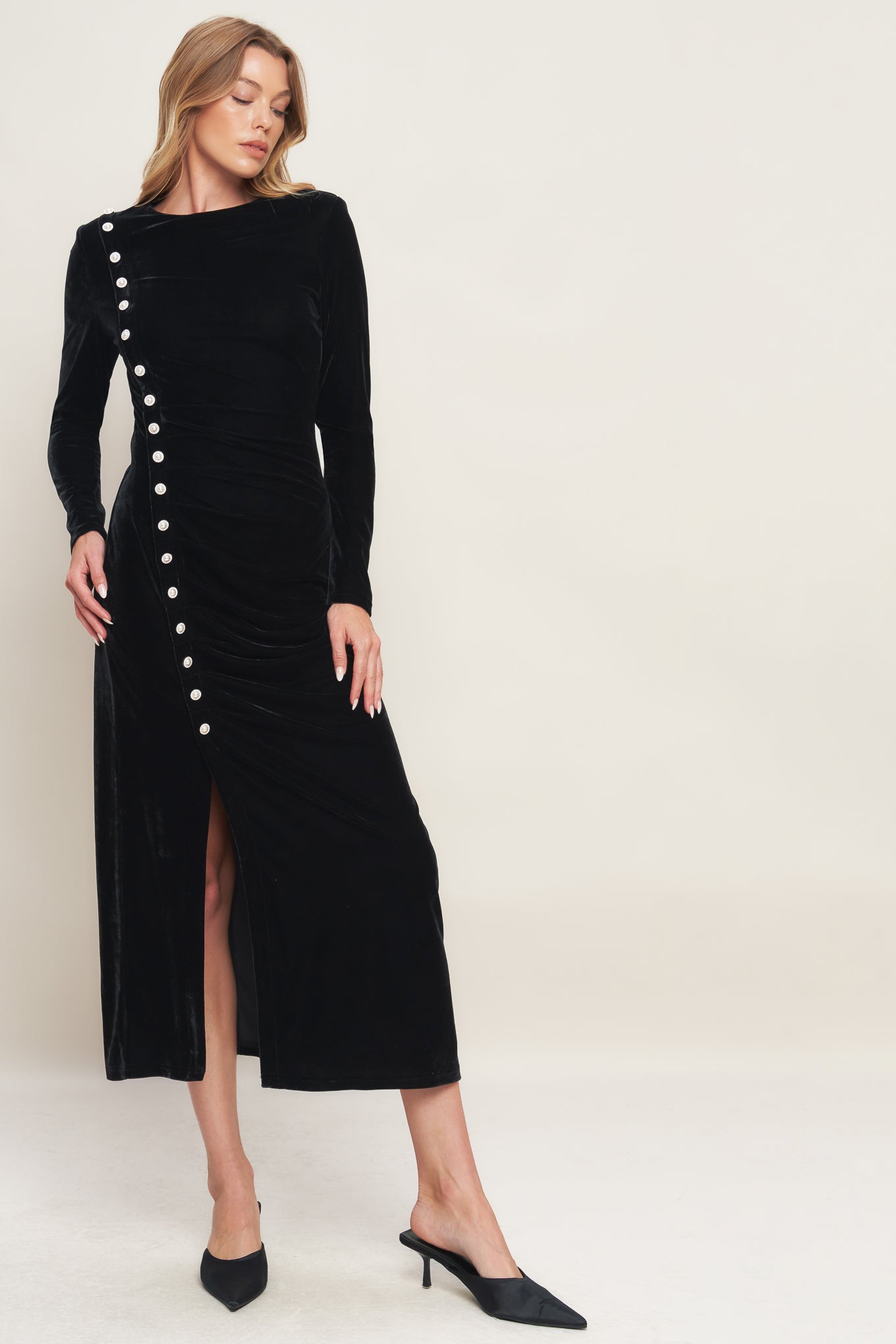 URBAN EMPRESS VELVET MIDI DRESS - By Baano