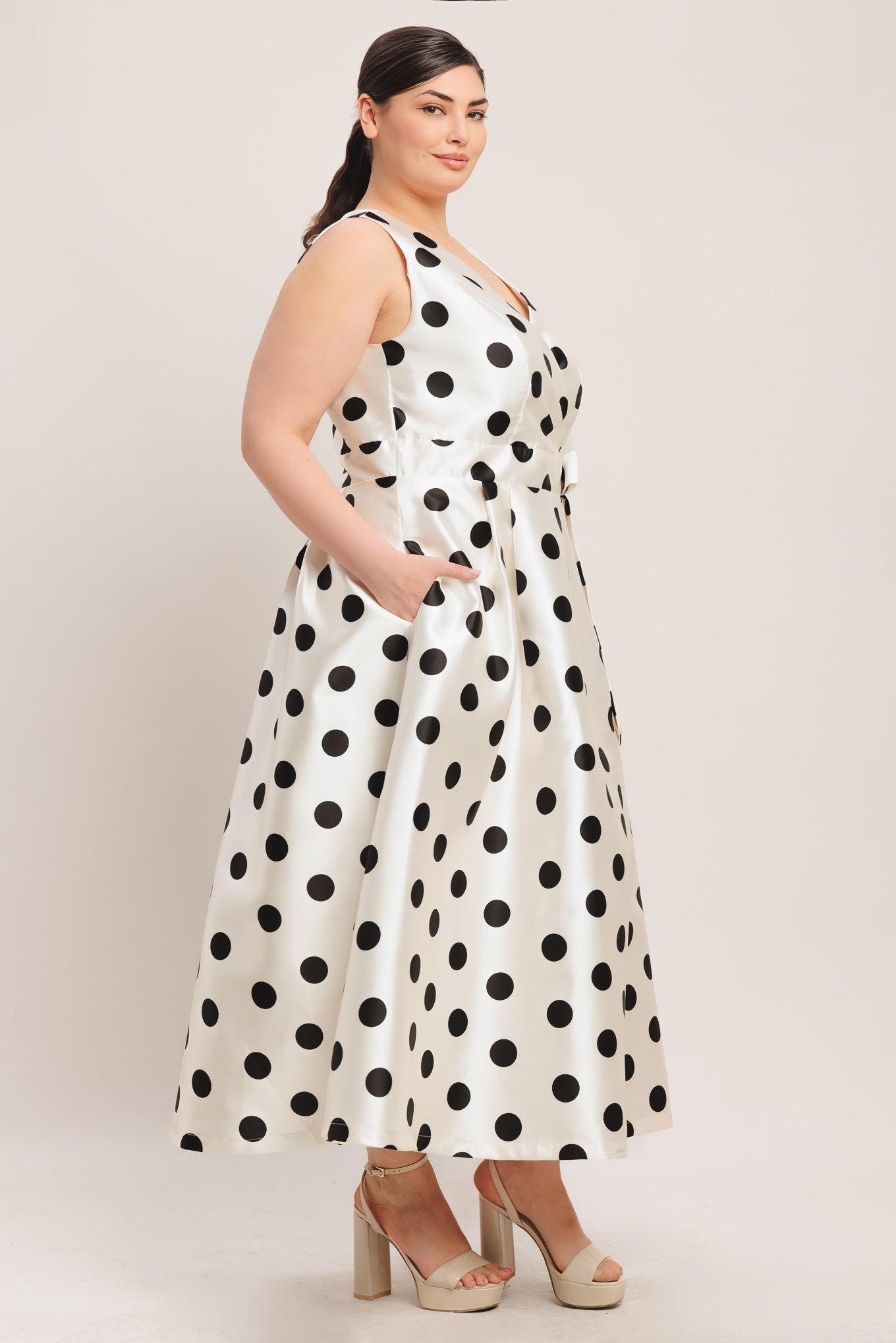 CAFÉ NOIR POLKA WOVEN MIDI DRESS Flying Tomato
