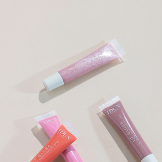 LIP GLOSS