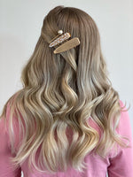 Queen Victoria - Pearl Statement Bobby Pins (2pc)