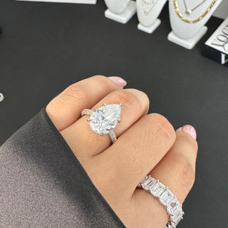 5.0ct Pear Cut Moissanite Three Row Pavè Lab Diamond Engagement Ring Ring Deluxe Fine Jewelry