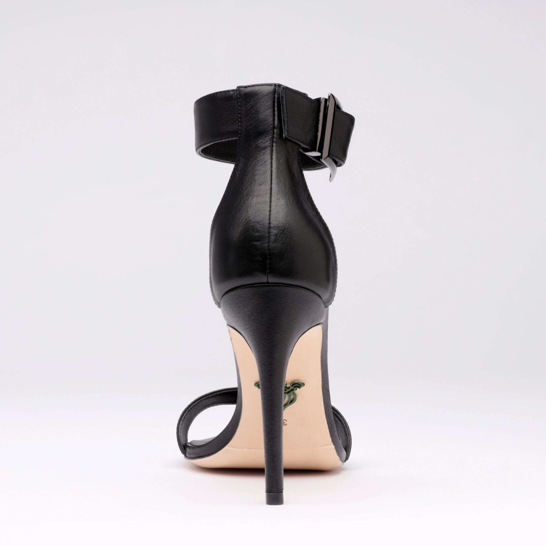 Michaela V Chapman Heels • Black