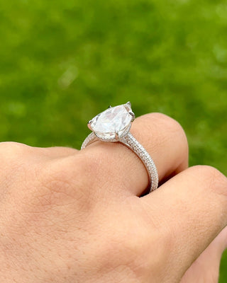 5.0ct Pear Cut Moissanite Three Row Pavè Lab Diamond Engagement Ring Ring Deluxe Fine Jewelry
