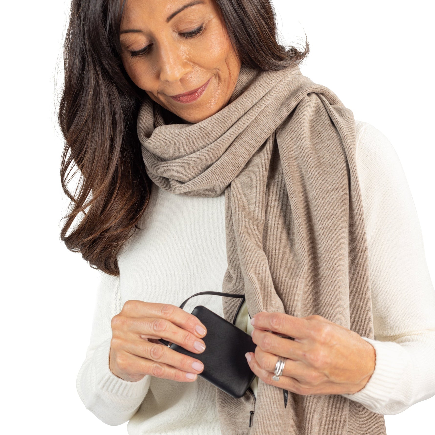 Enso Heated Scarf – Fashion Meets Function (Preorder will ship on or after Jan 5)