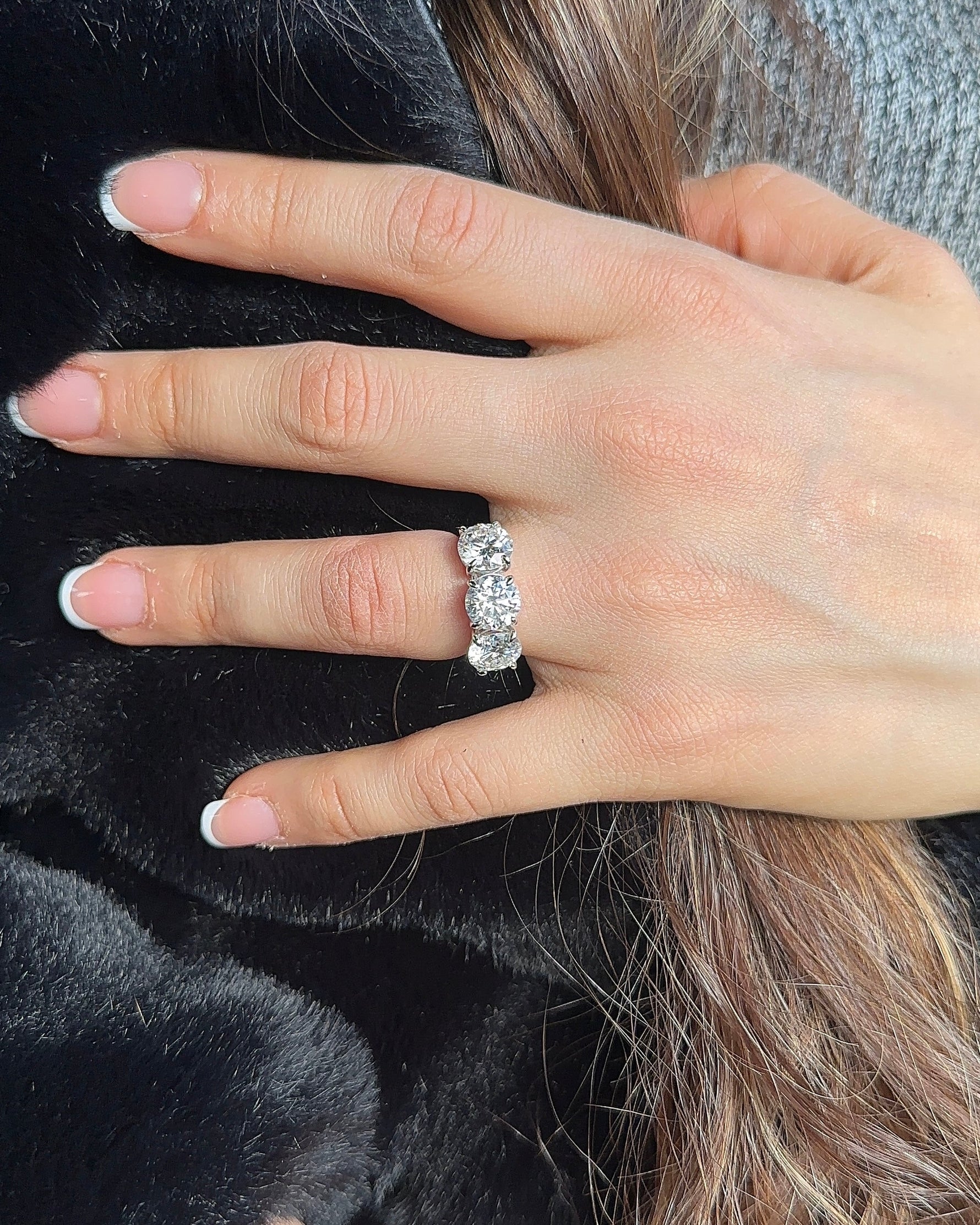 6.0ctw Three Stone Round Cut Moissanite Engagement Ring Ring Deluxe Fine Jewelry