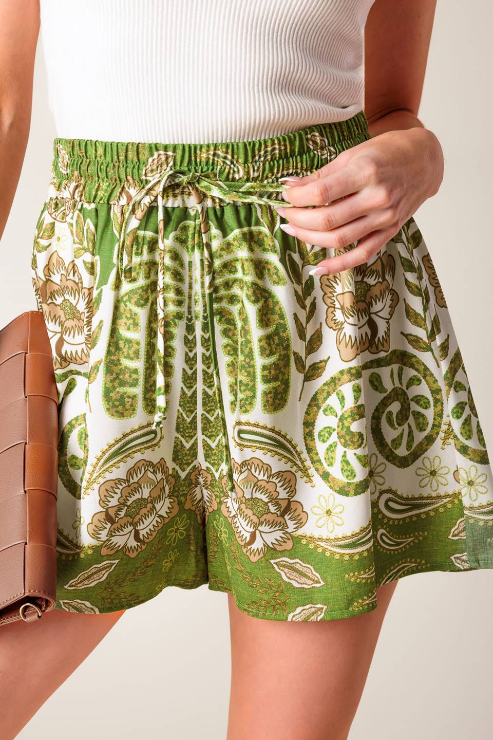 DISTANT ECHOES GREEN SHORTS - By Baano
