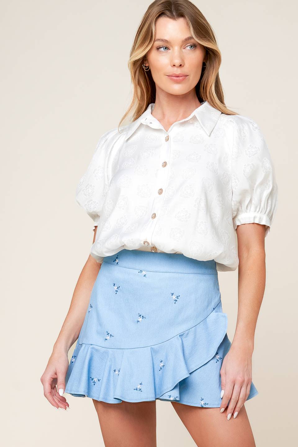 MOMENT OF CLARITY LIGHT INDIGO WOVEN SKORT - By Baano