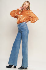 OUTING LIGHT WOVEN TOP