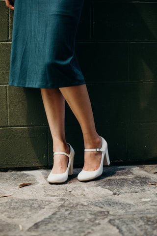 Skippy | White
