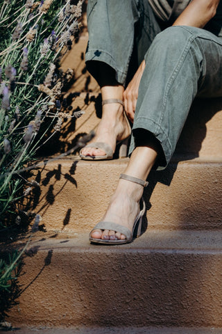Daisy | Light Taupe
