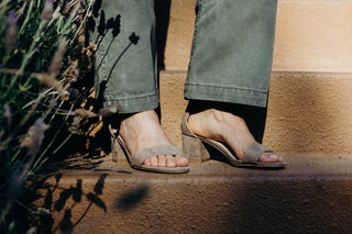 Daisy | Light Taupe