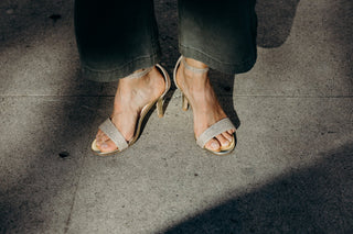 Dove | Gold Fine Glitter