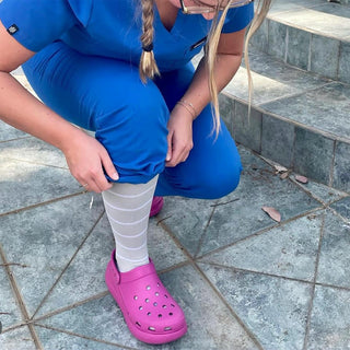 Knee-High Compression Socks – Stripes Grey (20-30 mmHg)