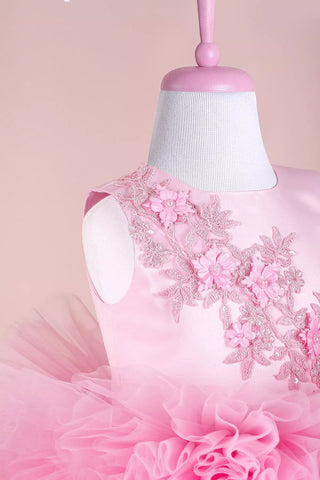 Glamourous Grace