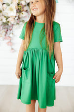 Kelly Green S/S Pocket Twirl Dress
