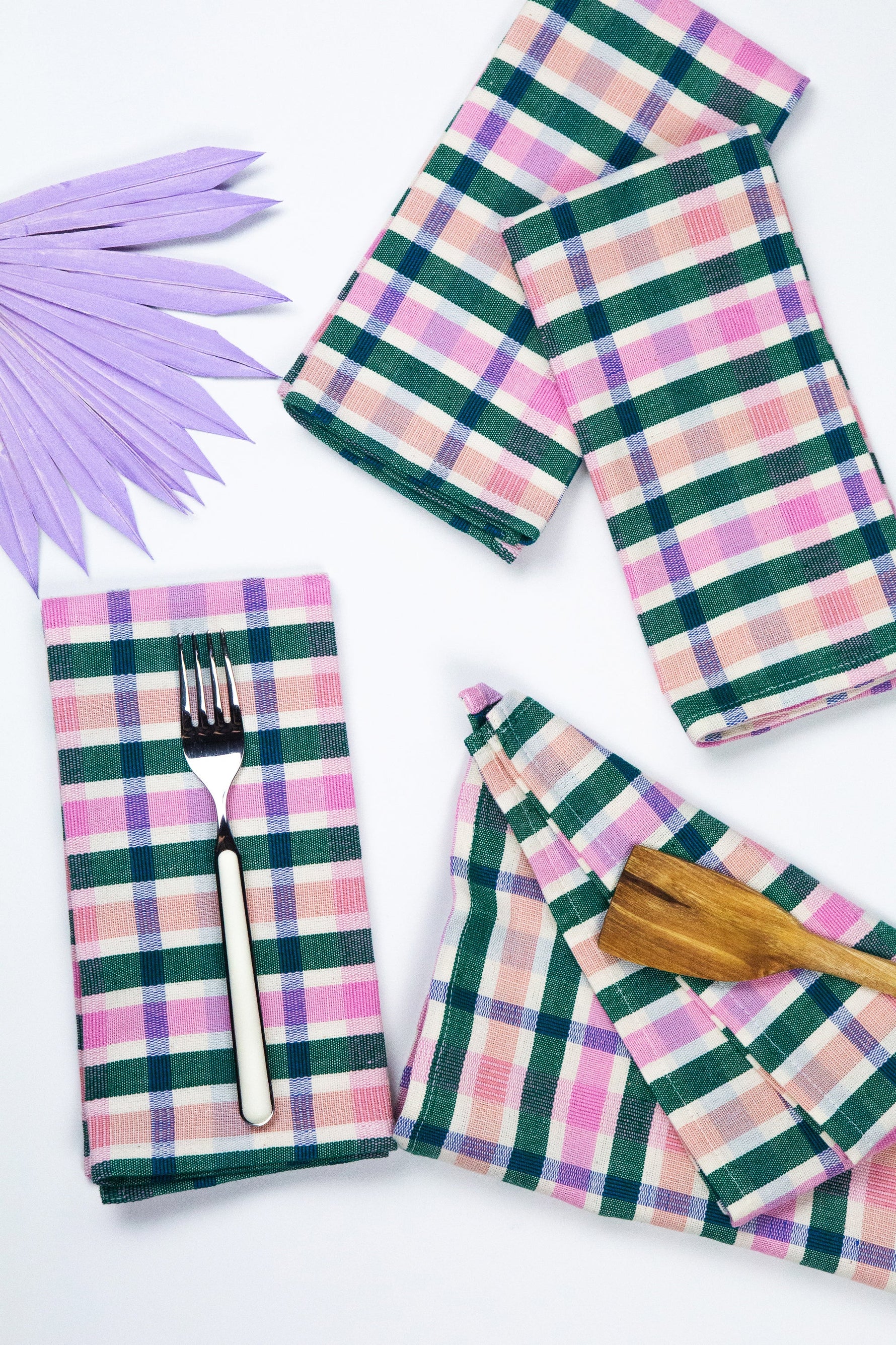 Lola Plaid Dinner Napkin