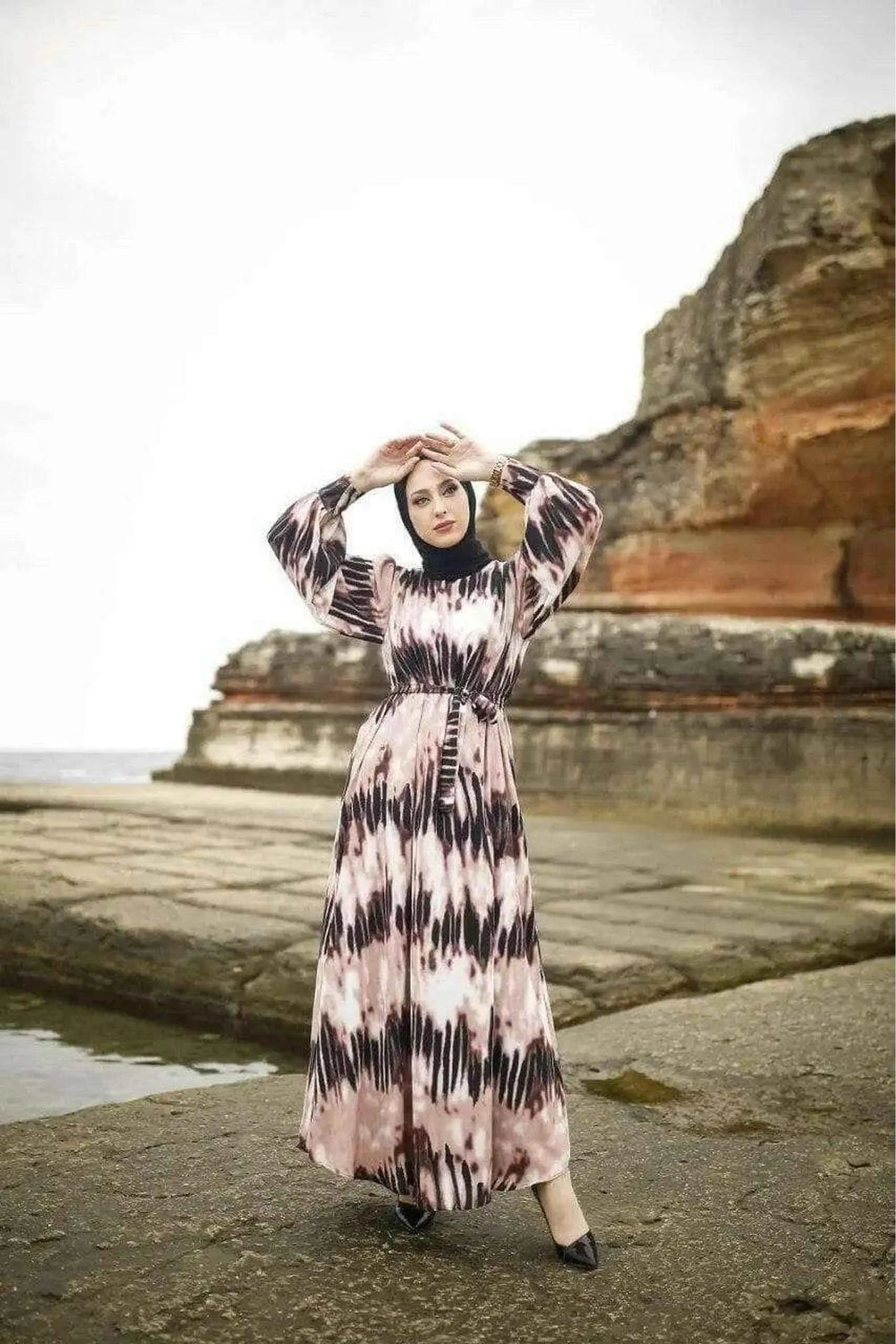 Louisiana Long Maxi Dress with Long Sleeves - Glamourous Grace