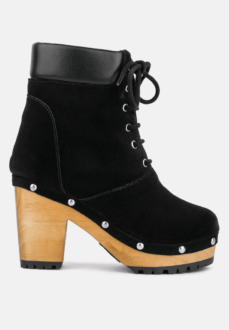 Maaya Handcrafted Collared Suede Boot