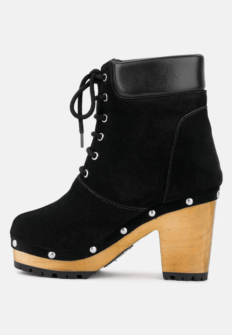 Maaya Handcrafted Collared Suede Boot