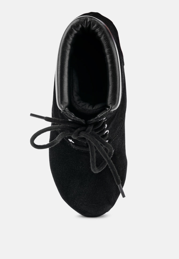 Maaya Handcrafted Collared Suede Boot