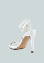 Mooning Metal Chain Strap Stiletto Sandals