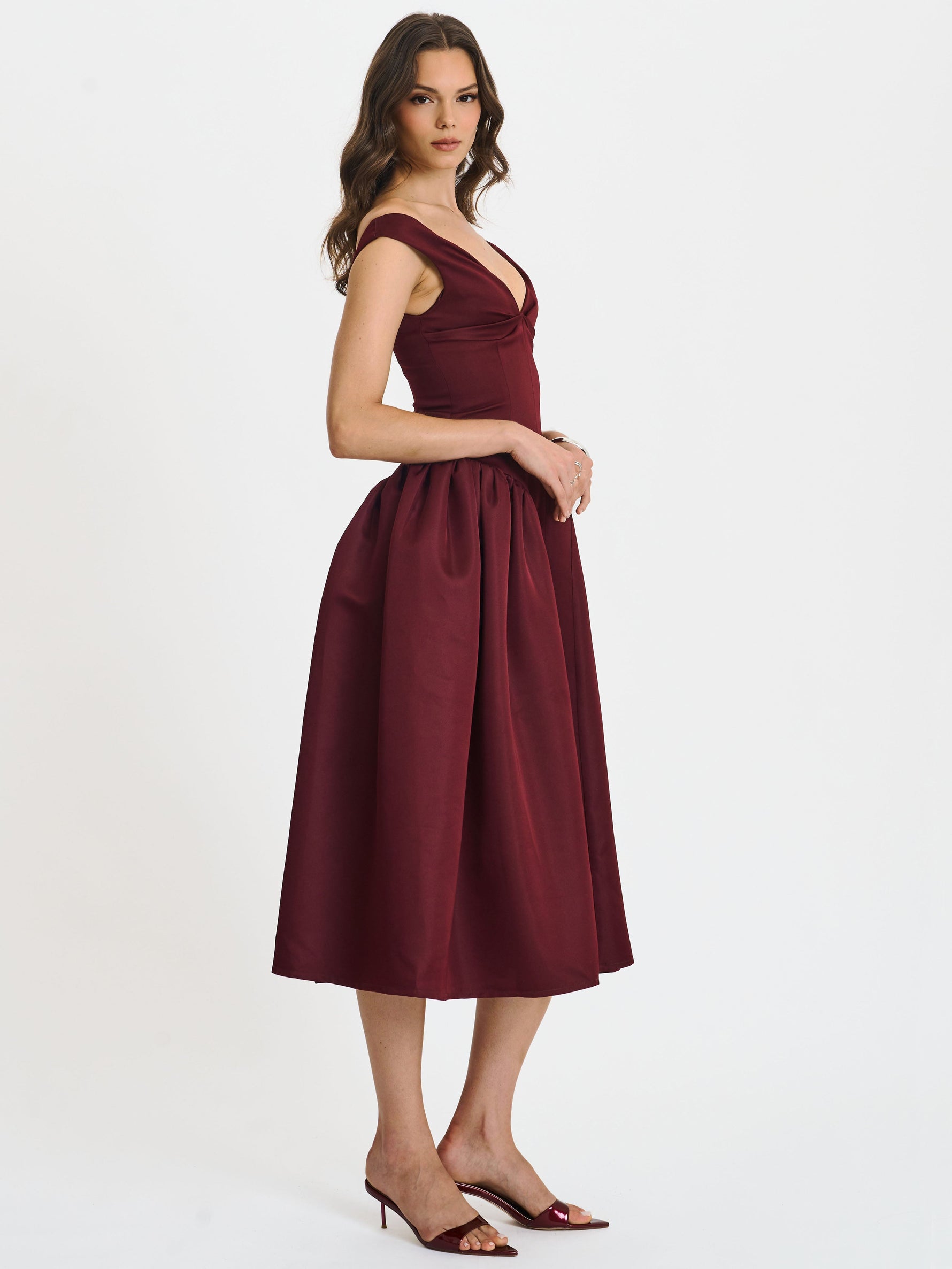 Omella Burgundy Ruched Bust Sweetheart Flared Midi Dress Miss Circle