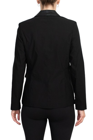Zac & Rachel notched collar long sleeve one button closure stretch crepe blazer - By Baano