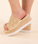 Ophelia Wedges in Cream