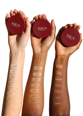 MINERAL POWDER FOUNDATION