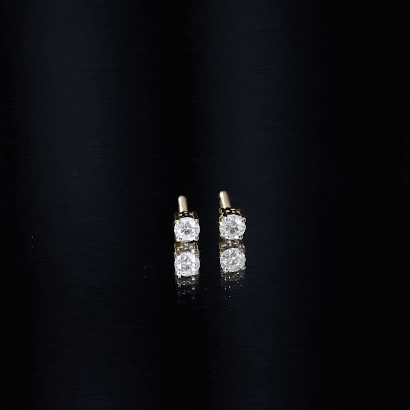 Brilliant Cut Diamond Stud Earrings in Prong Setting