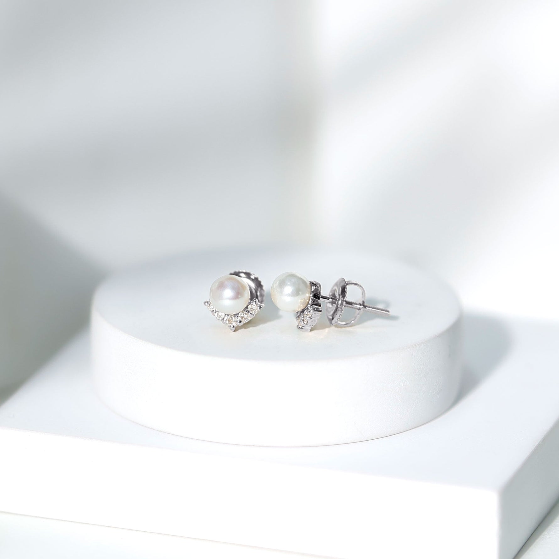 Modern Stud Earrings with Freshwater Pearl and Diamond