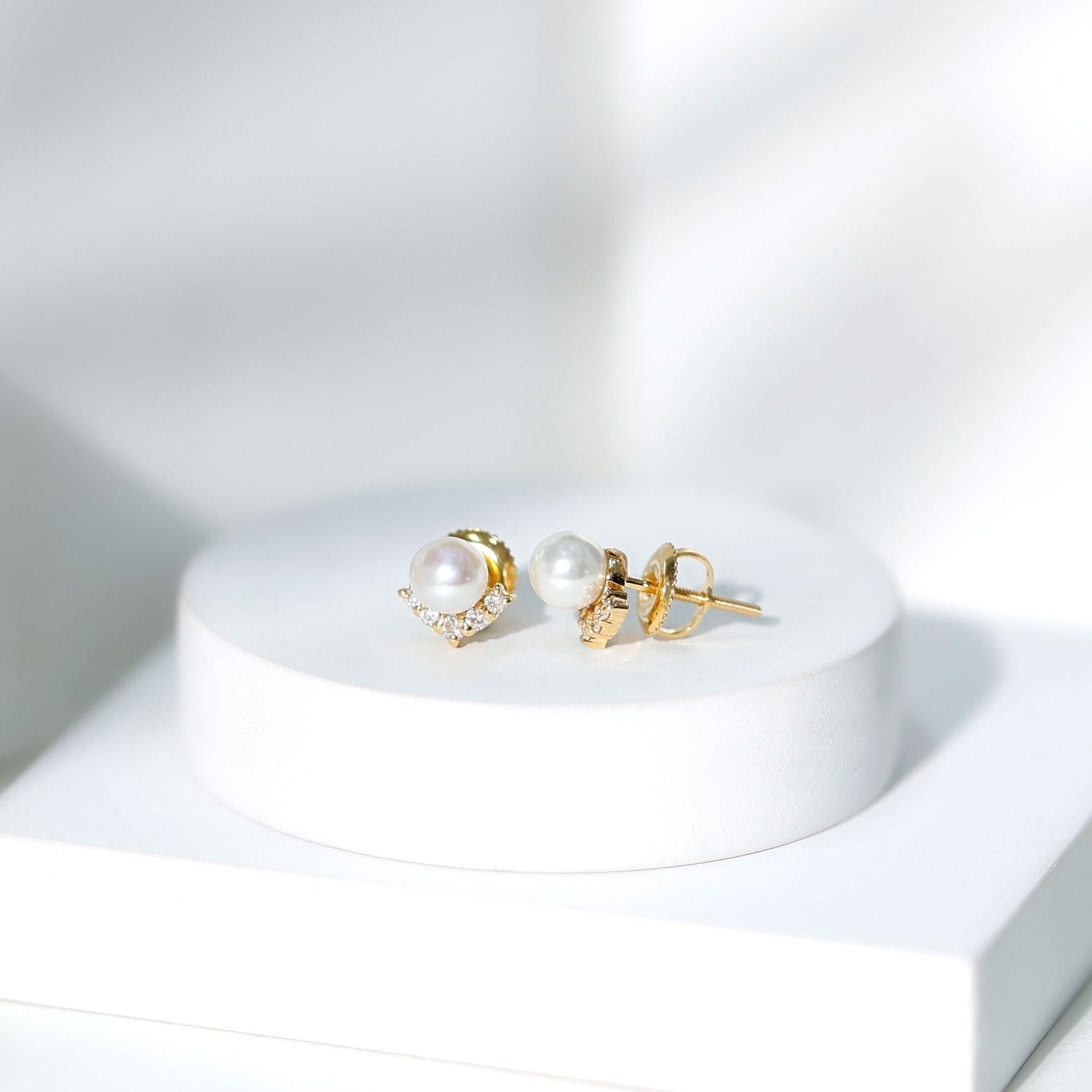 Modern Stud Earrings with Freshwater Pearl and Diamond