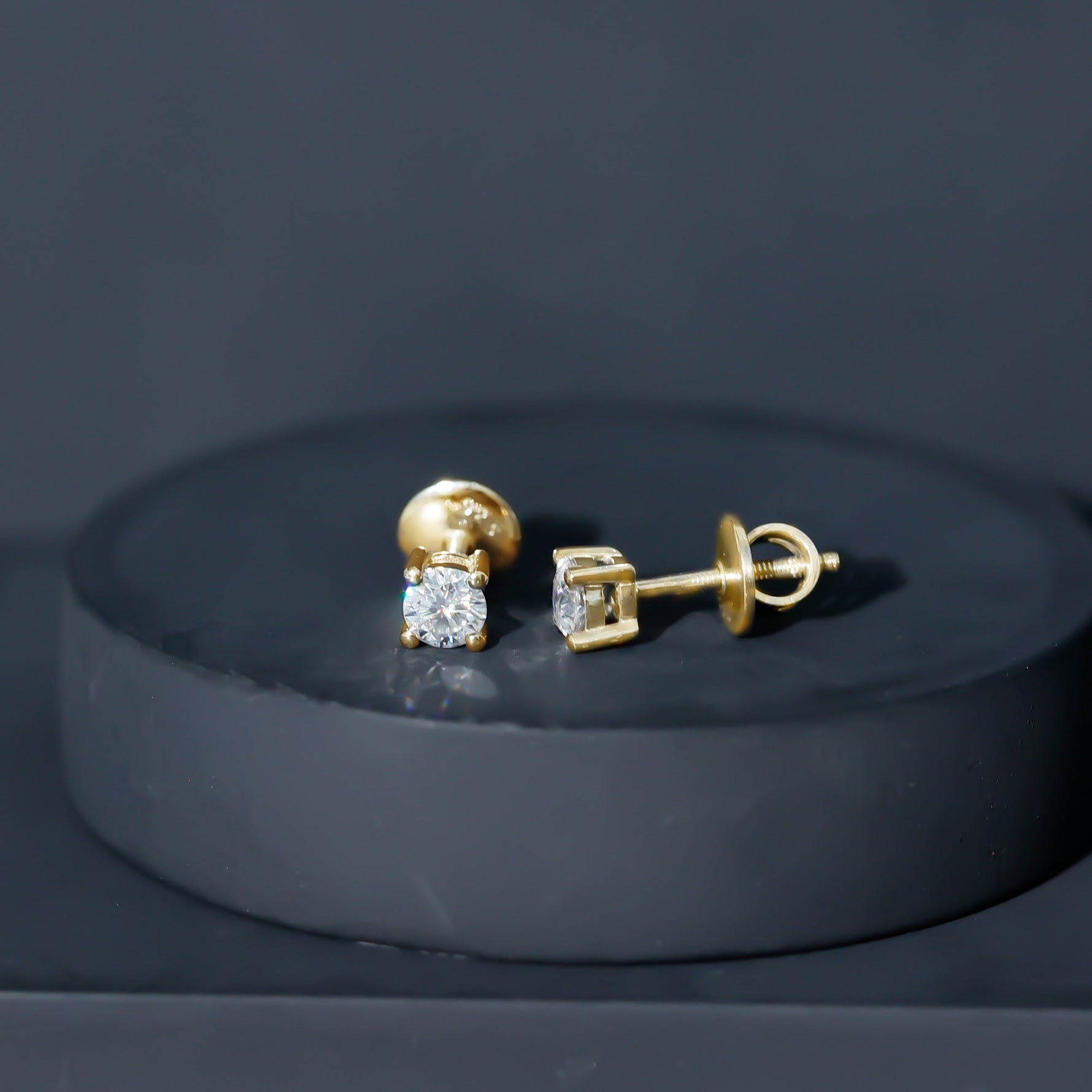 Brilliant Cut Diamond Stud Earrings in Prong Setting