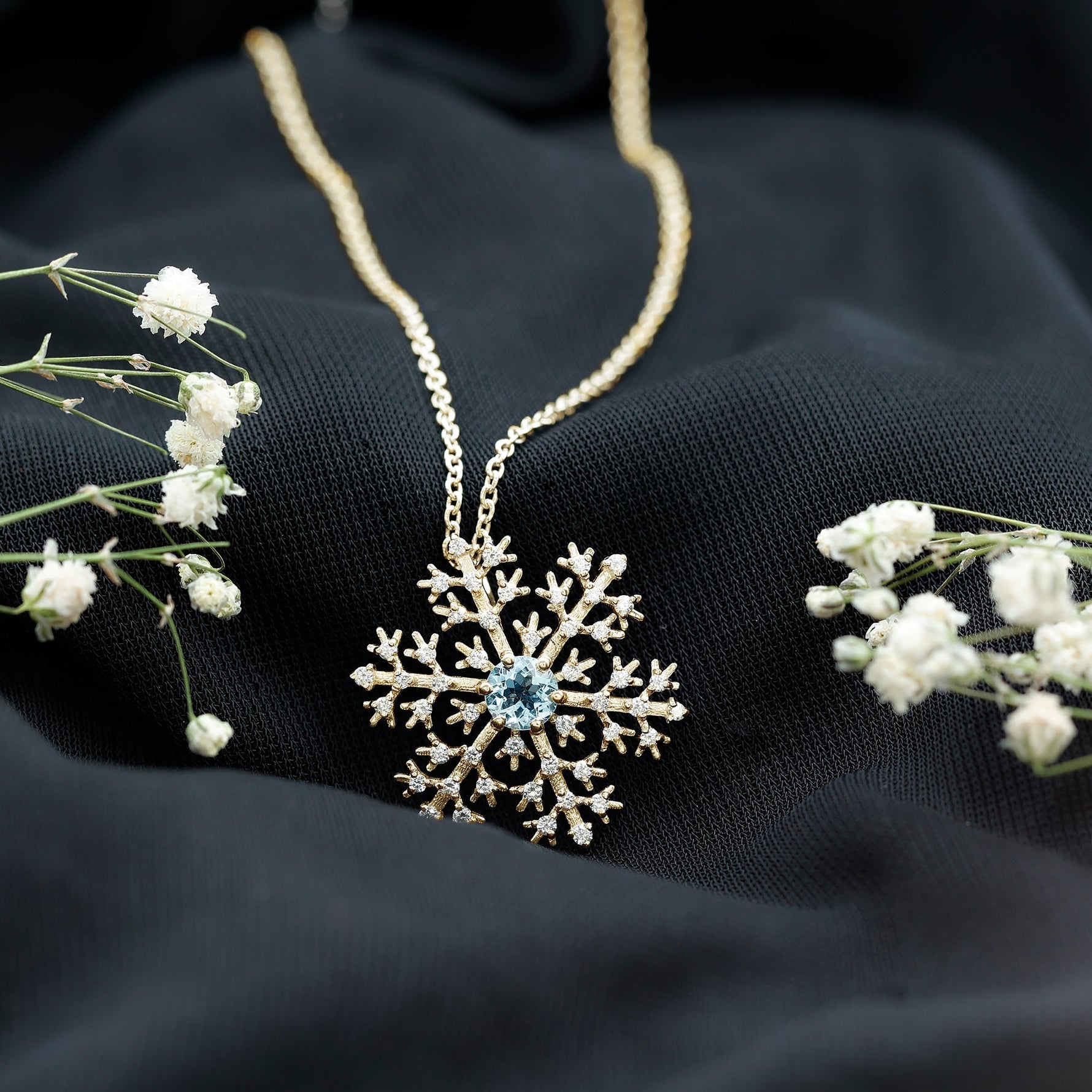 1 CT Snowflake Pendant Necklace with Aquamarine and Diamond