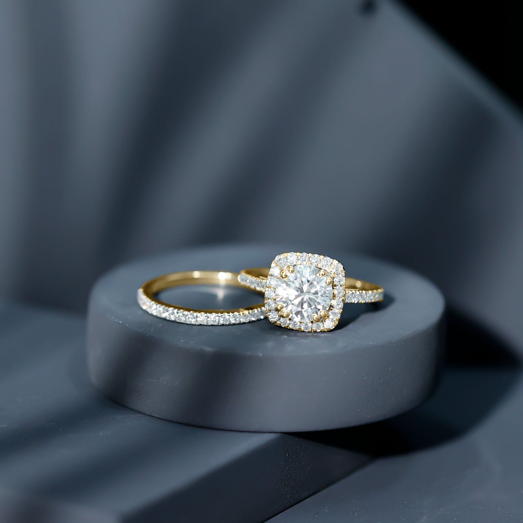 Round Certified Moissanite Wedding Ring Set with Halo