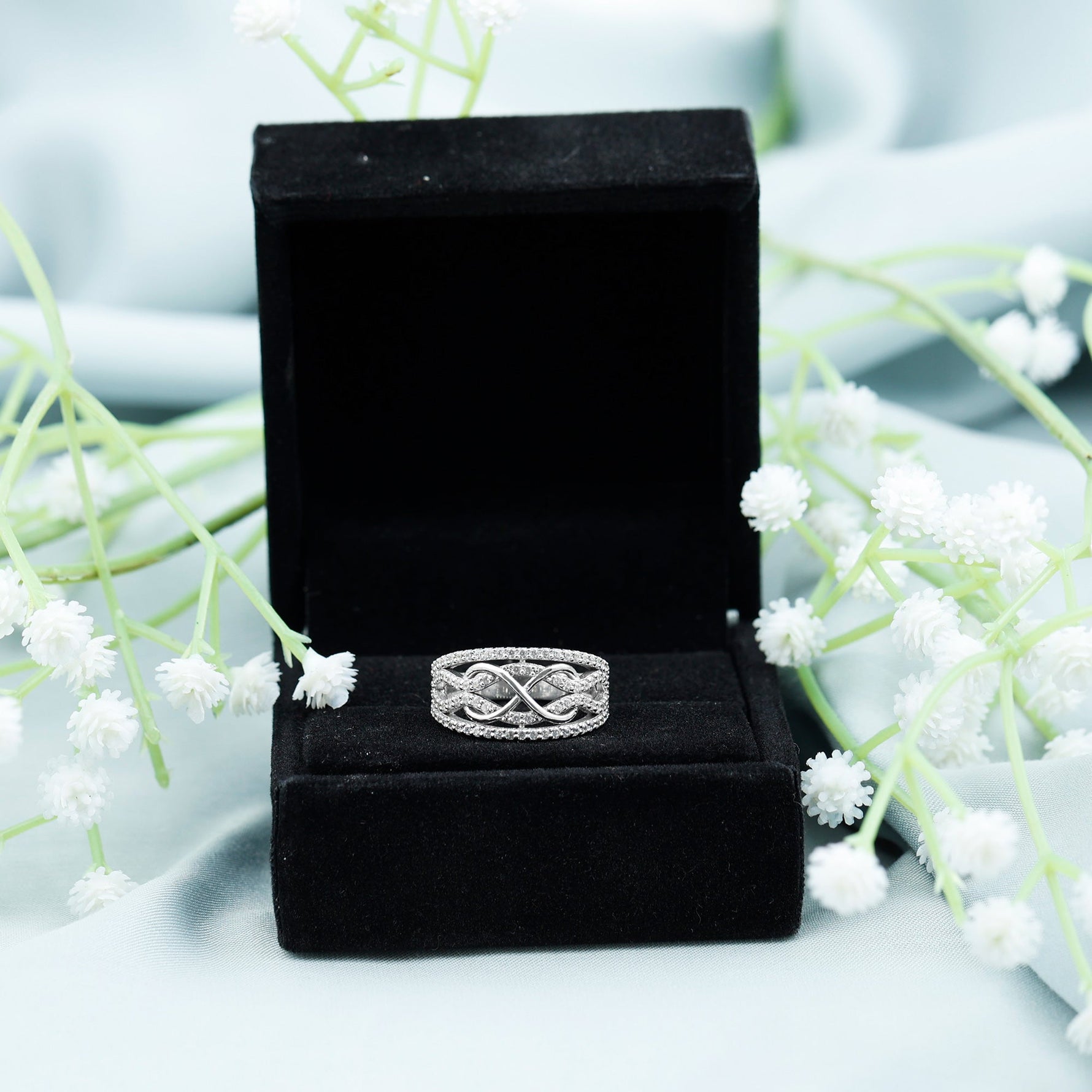 Certified Lab Grown Diamond Infinity Wedding Band Ring