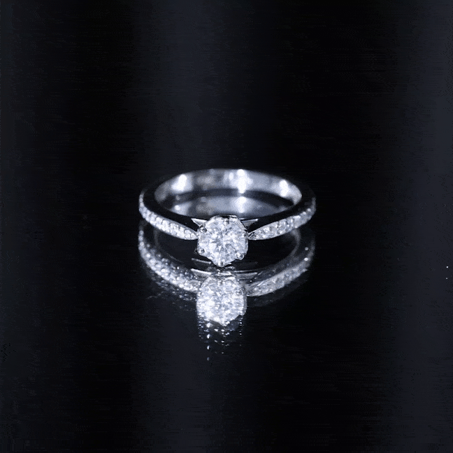 Lab Grown Diamond Solitaire Engagement Ring with Side Stones