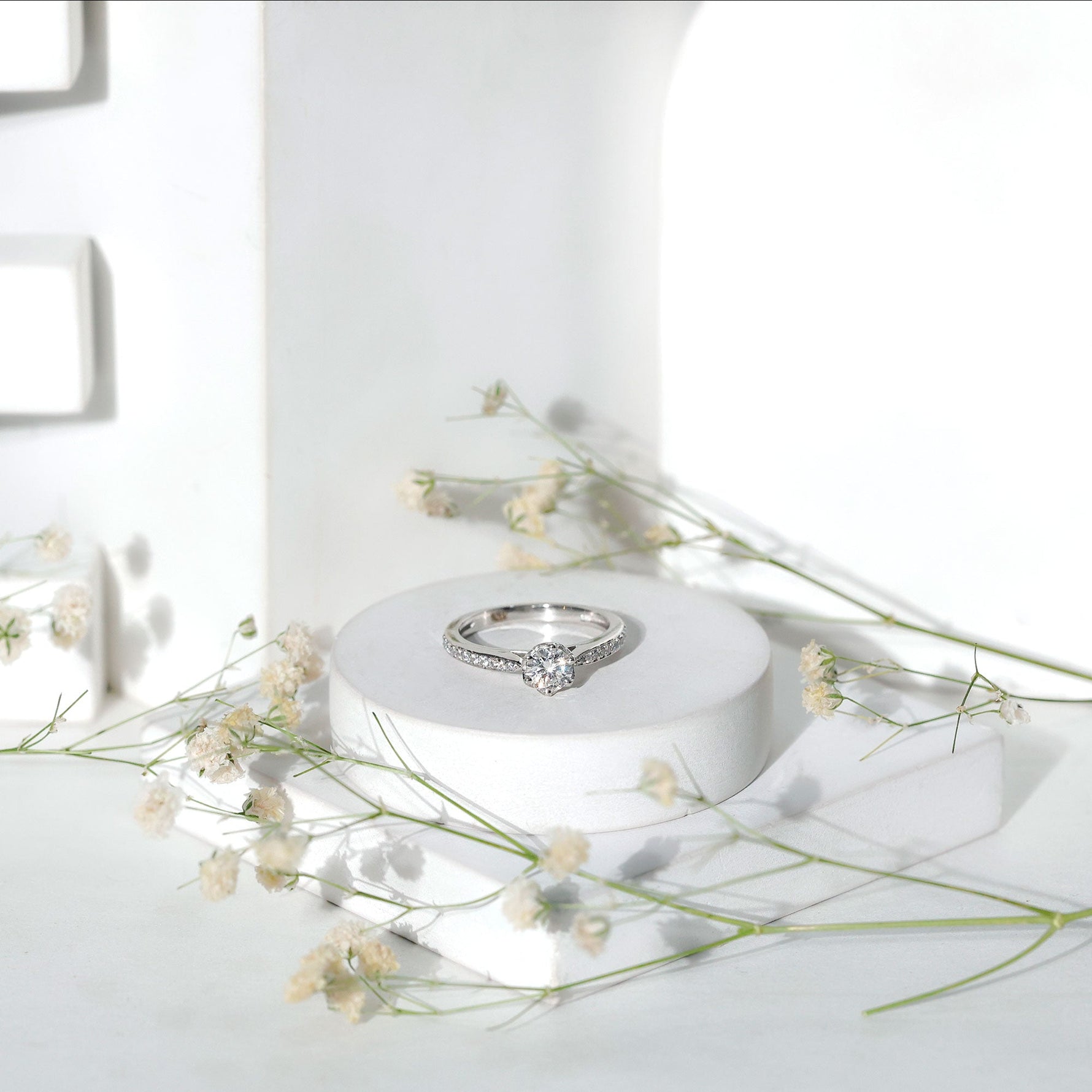 Lab Grown Diamond Solitaire Engagement Ring with Side Stones