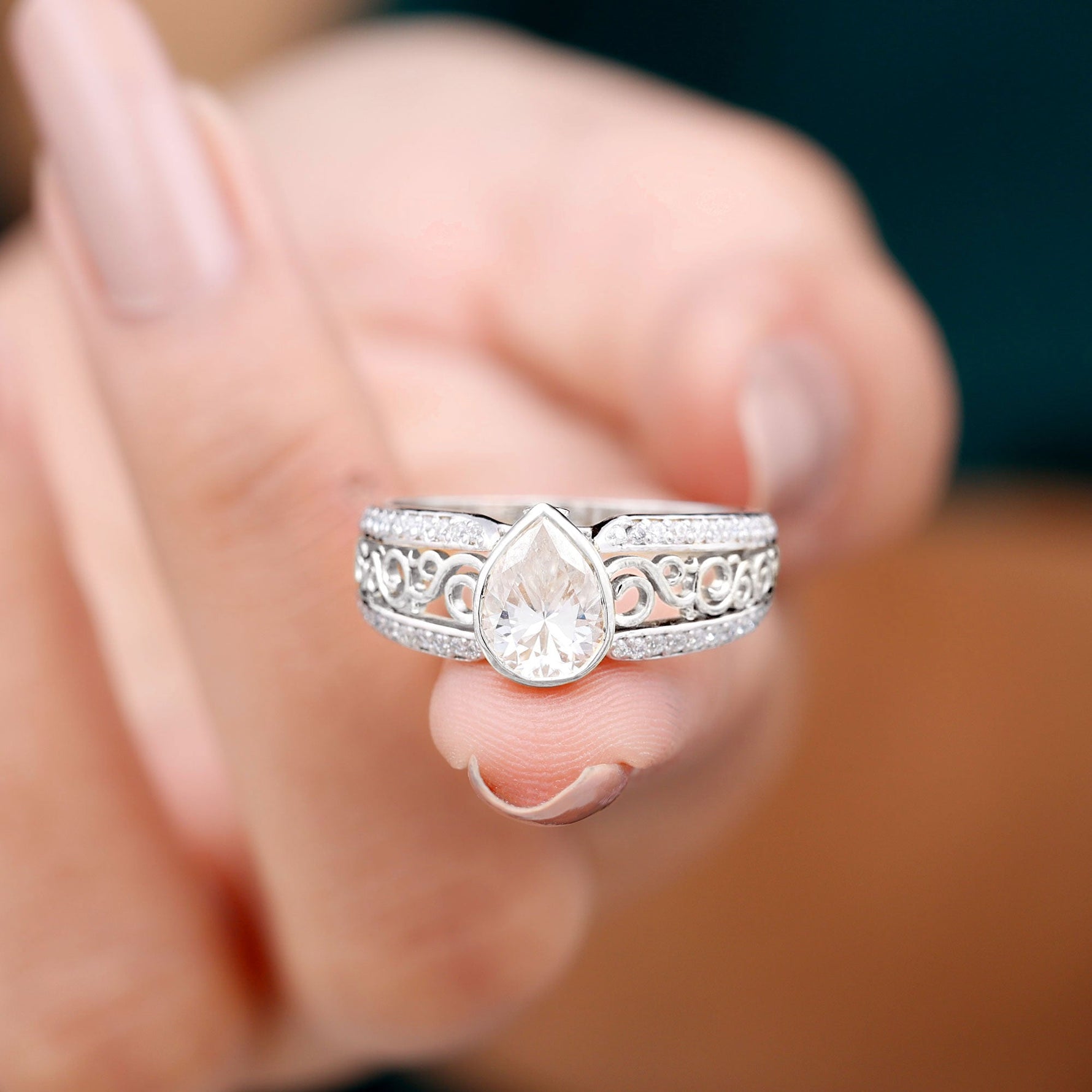 Certified Lab Created Diamond Antique Engagement Ring for Women