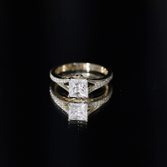 Princess Cut Engagement Ring for Women With Lab Created Diamond