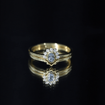 Oval Cut Aquamarine Wedding Ring Set with Diamond Halo