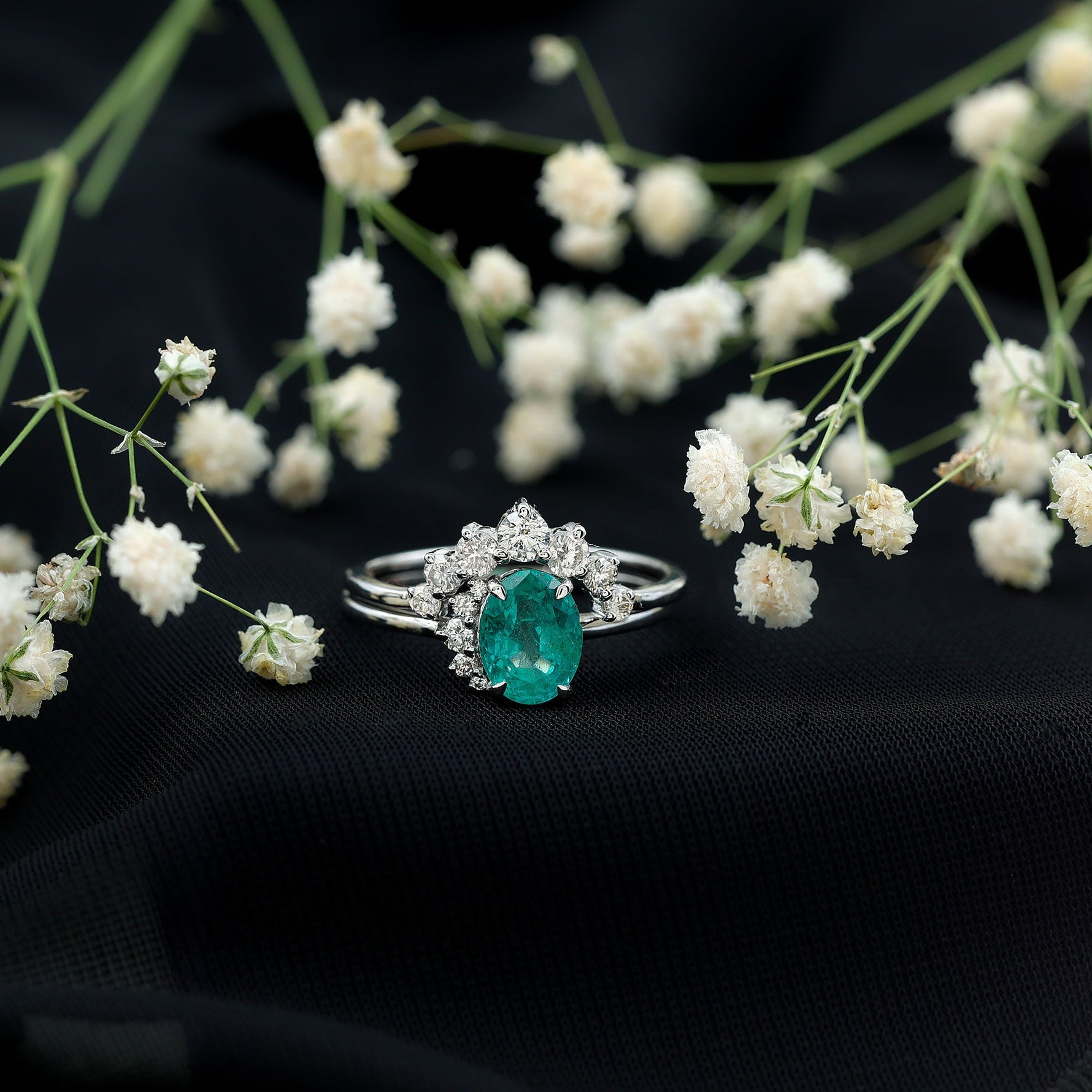 2 CT Oval Emerald and Diamond Wedding Ring Set