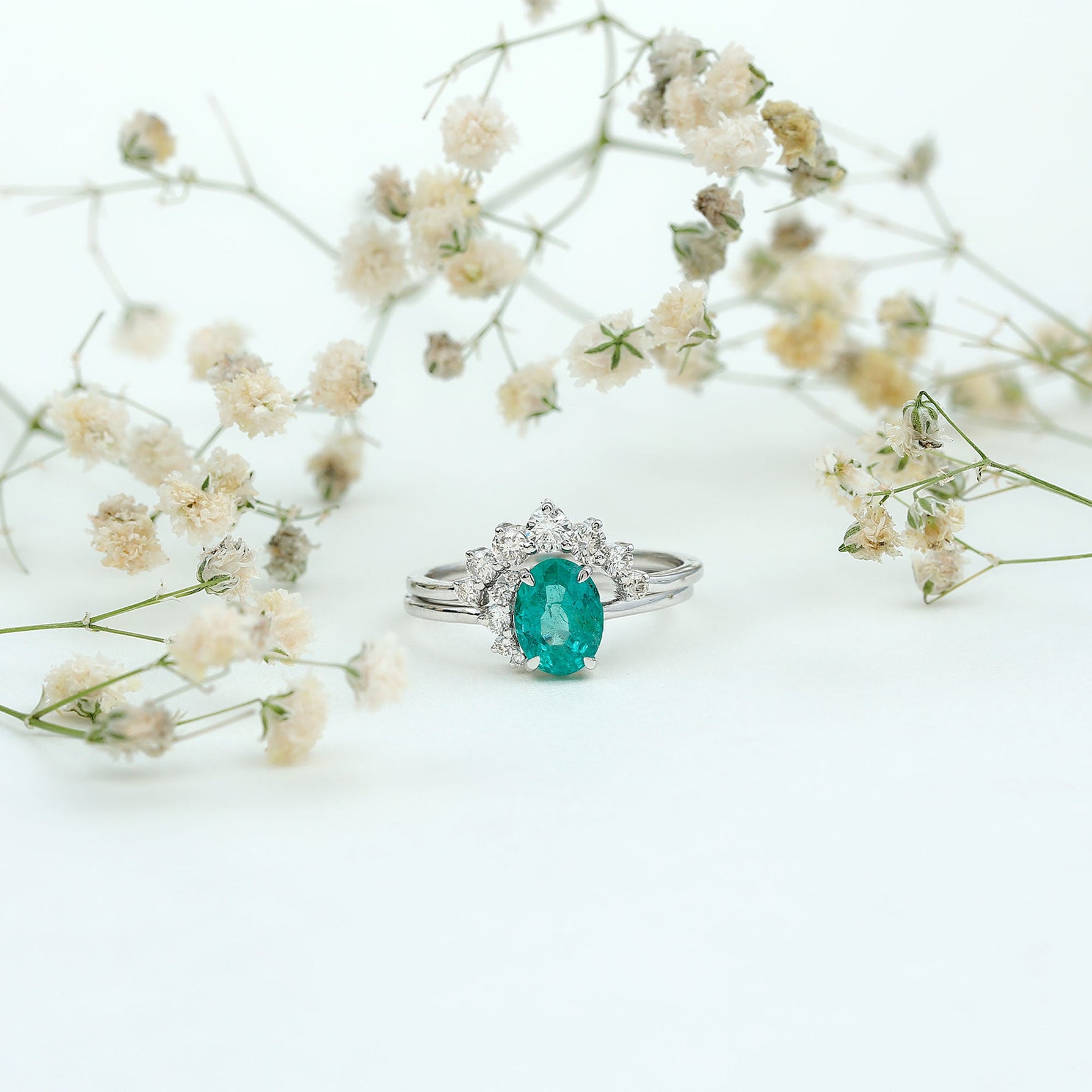 2 CT Oval Emerald and Diamond Wedding Ring Set