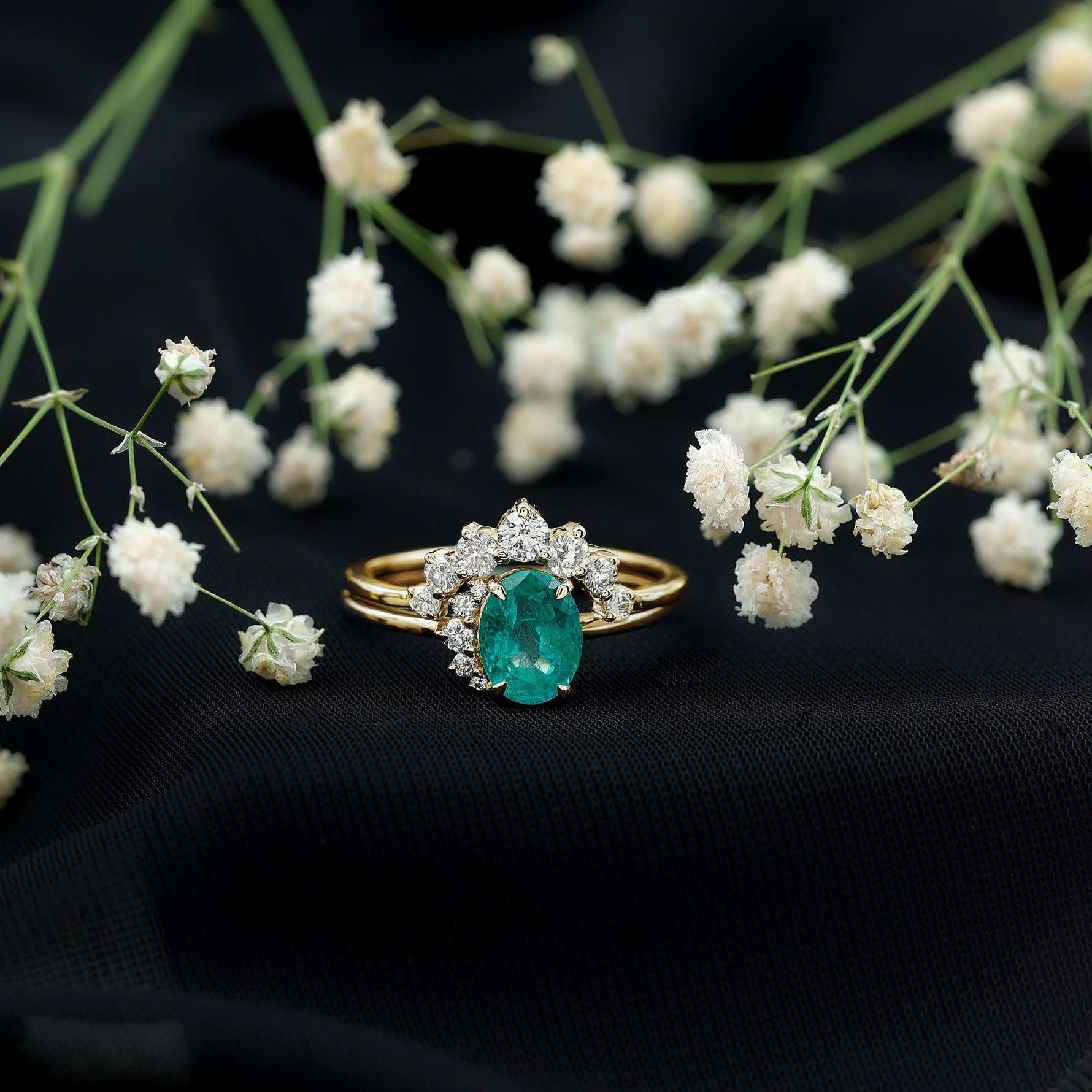 2 CT Oval Emerald and Diamond Wedding Ring Set
