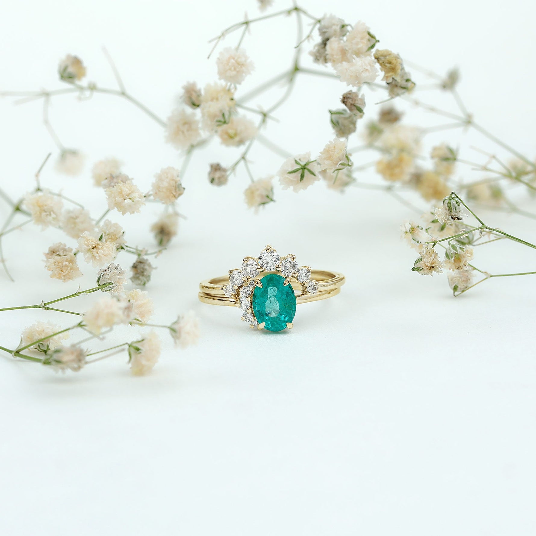 2 CT Oval Emerald and Diamond Wedding Ring Set