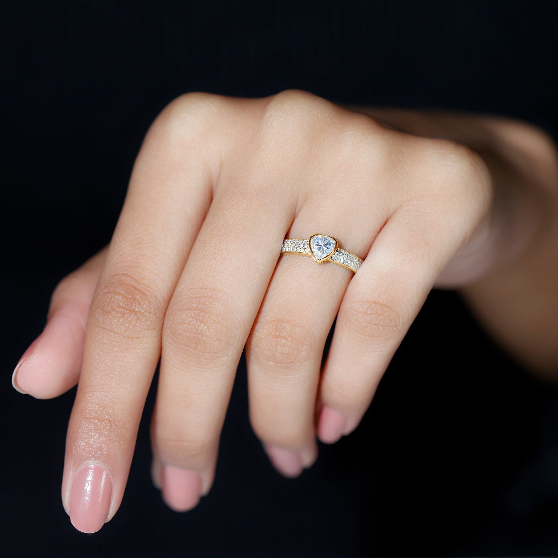 Heart Shape Lab Grown Diamond Solitaire Ring with Side Stones